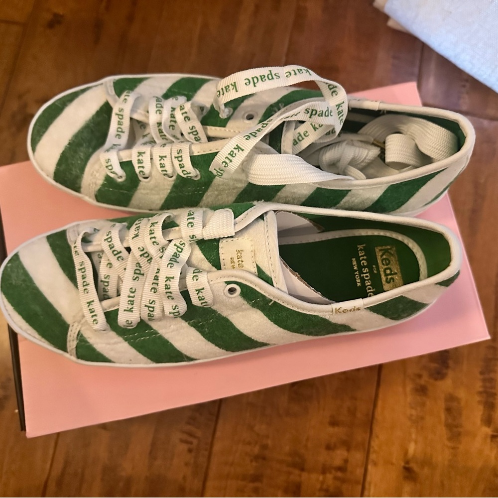 Women’s size 8.5 Kate spade keds